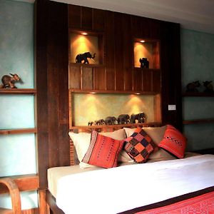 Deluxe Zimmer mit Kingsize-Bett